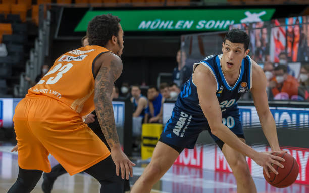 尤其是在高 尤其是在高