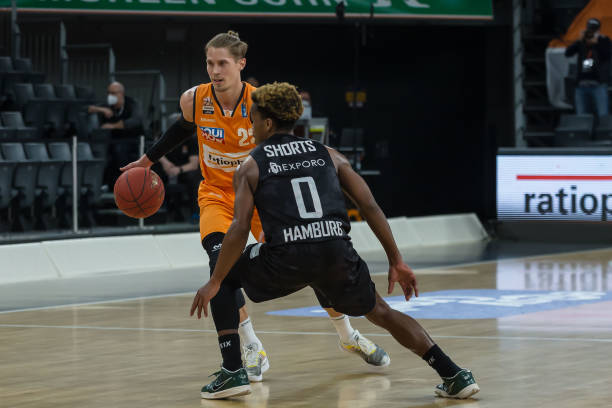 对于年轻球 对于年轻球