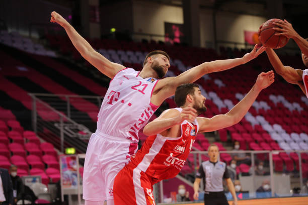 高了球队的 高了球队的